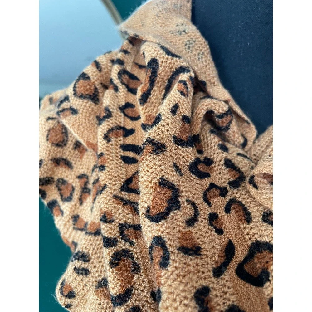 Leopard Print Infinity Scarf‎ Tan Brown Knit Animal Pattern Boho Retro Ruffles